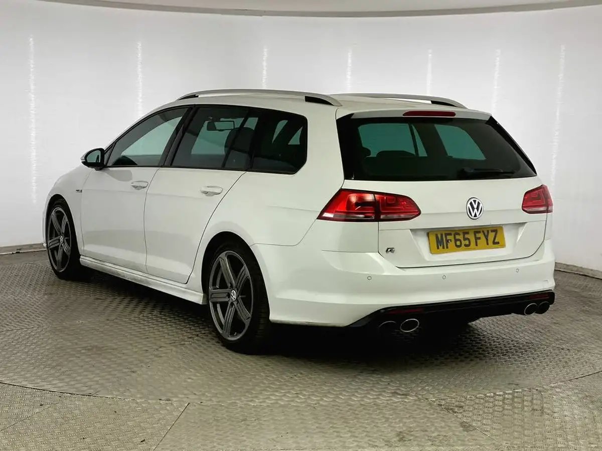 2015-volkswagen-golf-20-tsi-r-estate-5d-dsg-big-4