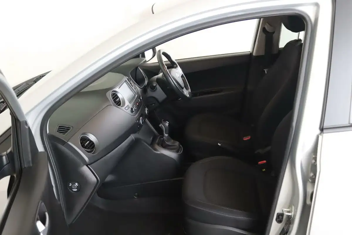 2019-hyundai-i10-12-premium-se-auto-big-10