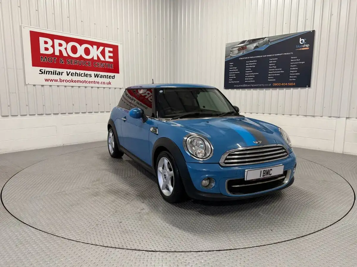 2013-mini-cooper-16td-cooper-d-bayswater-big-0
