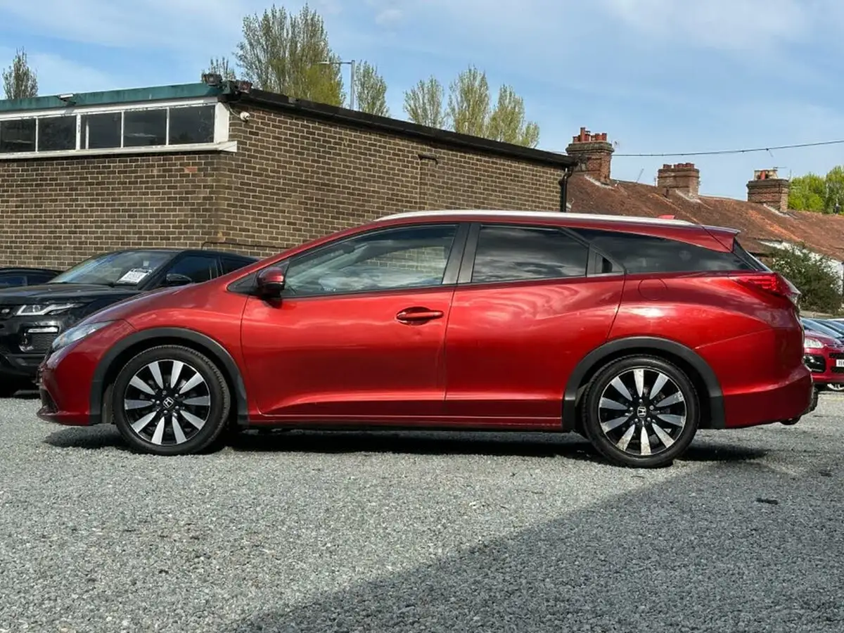 2014-honda-civic-18-sr-tourer-big-6