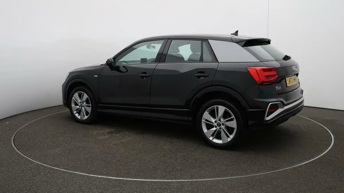 2022-audi-q2-15-35-tfsi-s-line-tronic-big-29