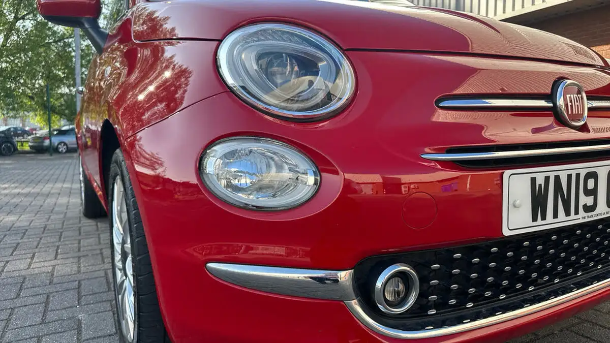 2019-fiat-500-12-lounge-ss-big-45