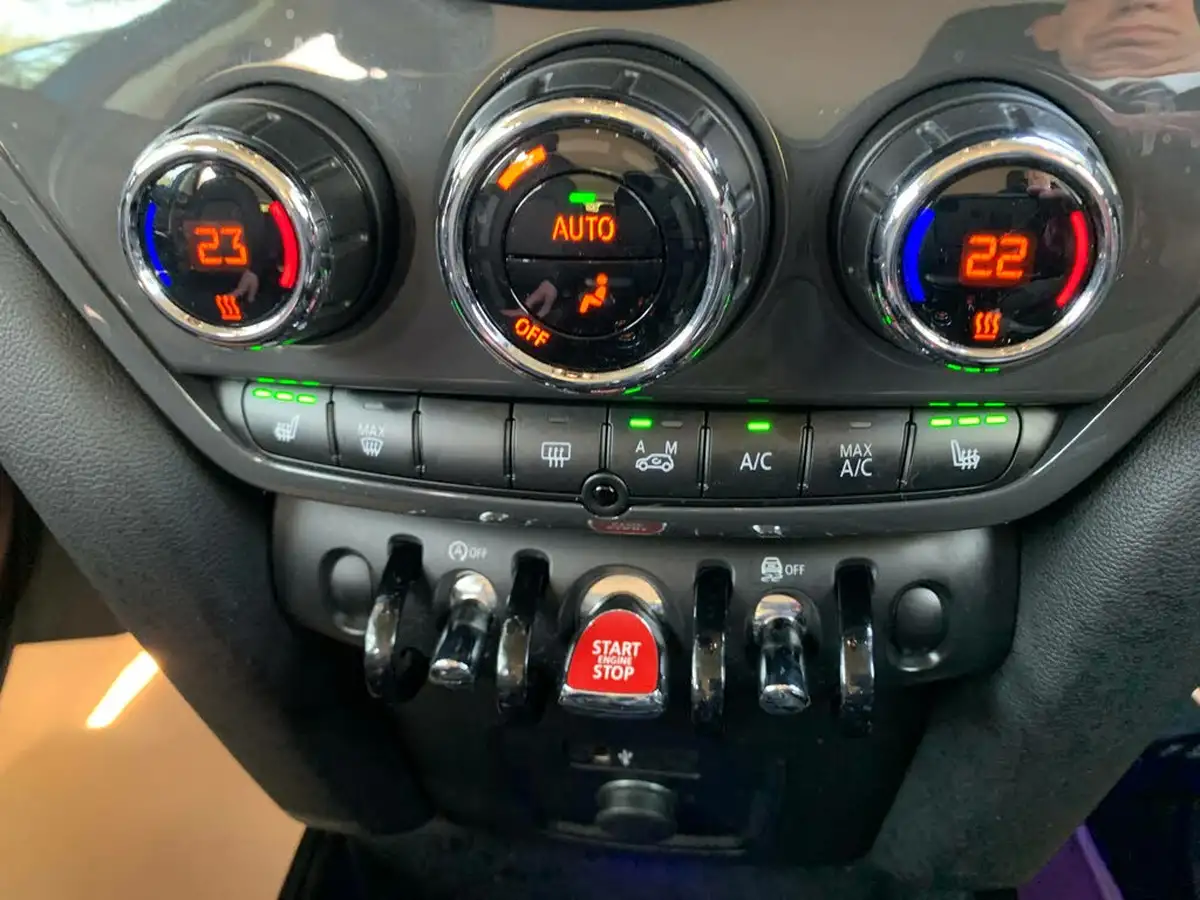 2018-mini-countryman-15-cooper-classic-ss-big-17