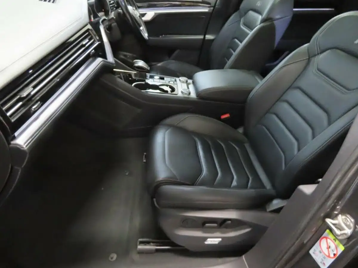 2019-volkswagen-touareg-30tdi-r-line-tech-286ps-big-12