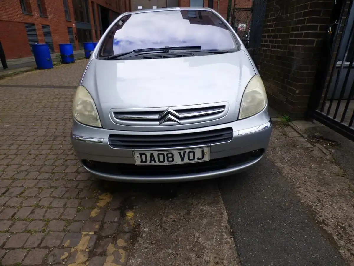 2008-citroen-xsara-picasso-16-desire-big-0