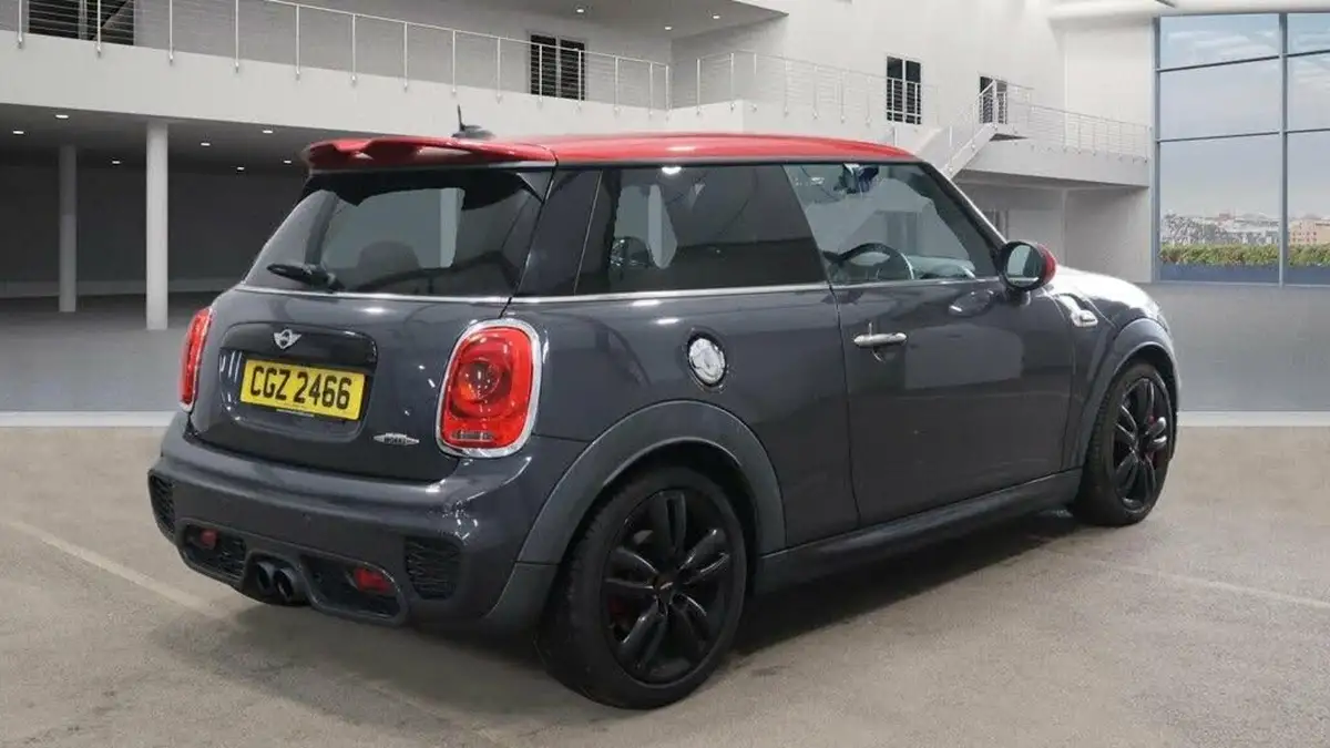 2016-mini-cooper-20-cooper-jcw-big-5