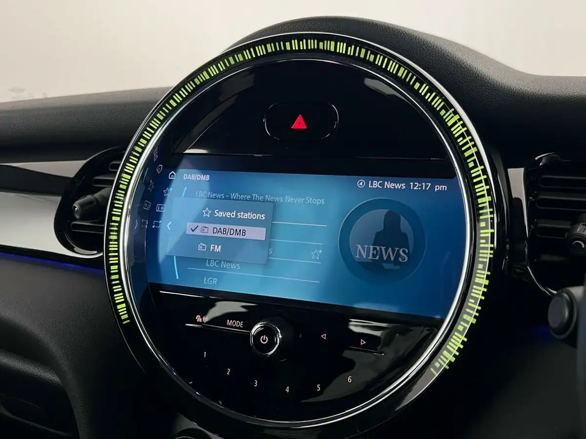 2021-mini-cooper-15-cooper-sport-hatchback-3d-big-25