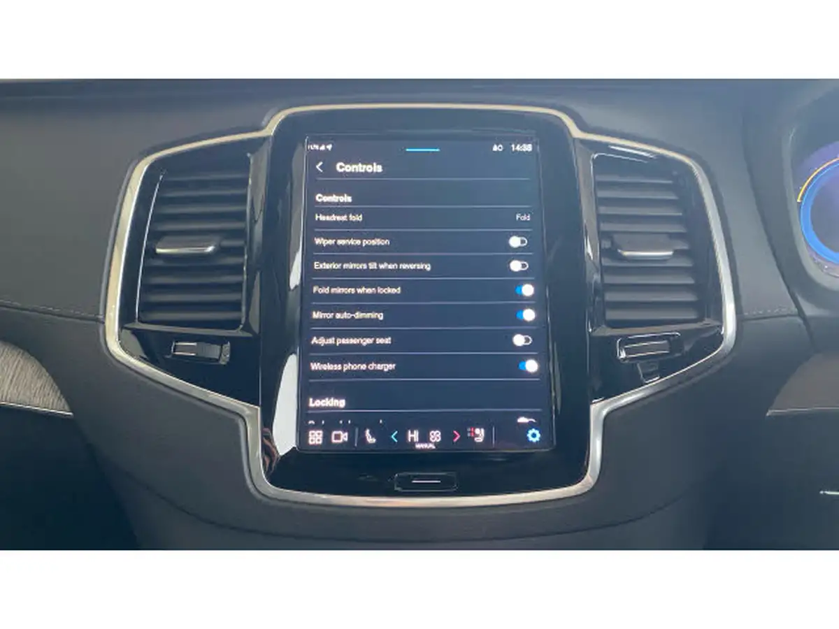 2024-volvo-xc90-20-t8-ultimate-dark-big-35