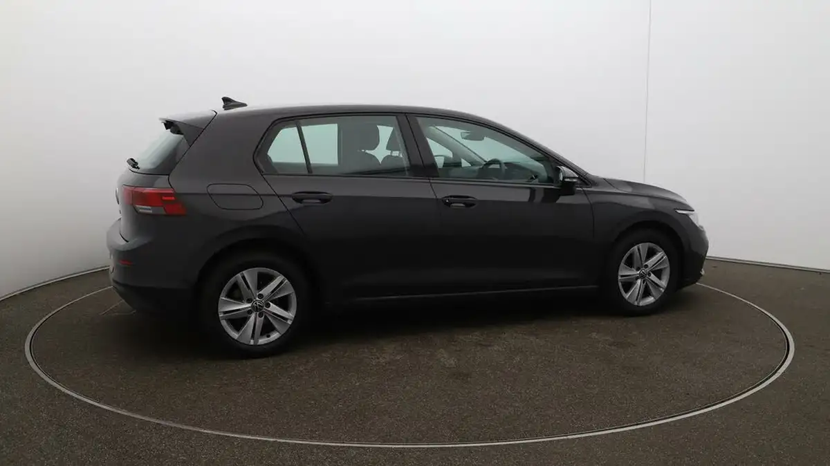 2022-volkswagen-golf-20tdi-life-hatchback-big-42