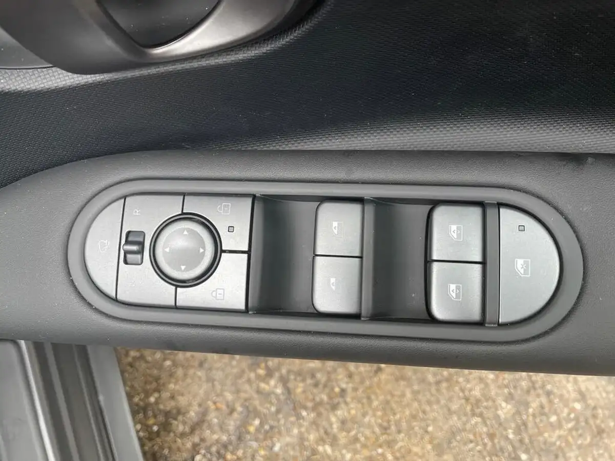 2024-hyundai-ioniq-5-e-advance-228ps-84kwh-big-19