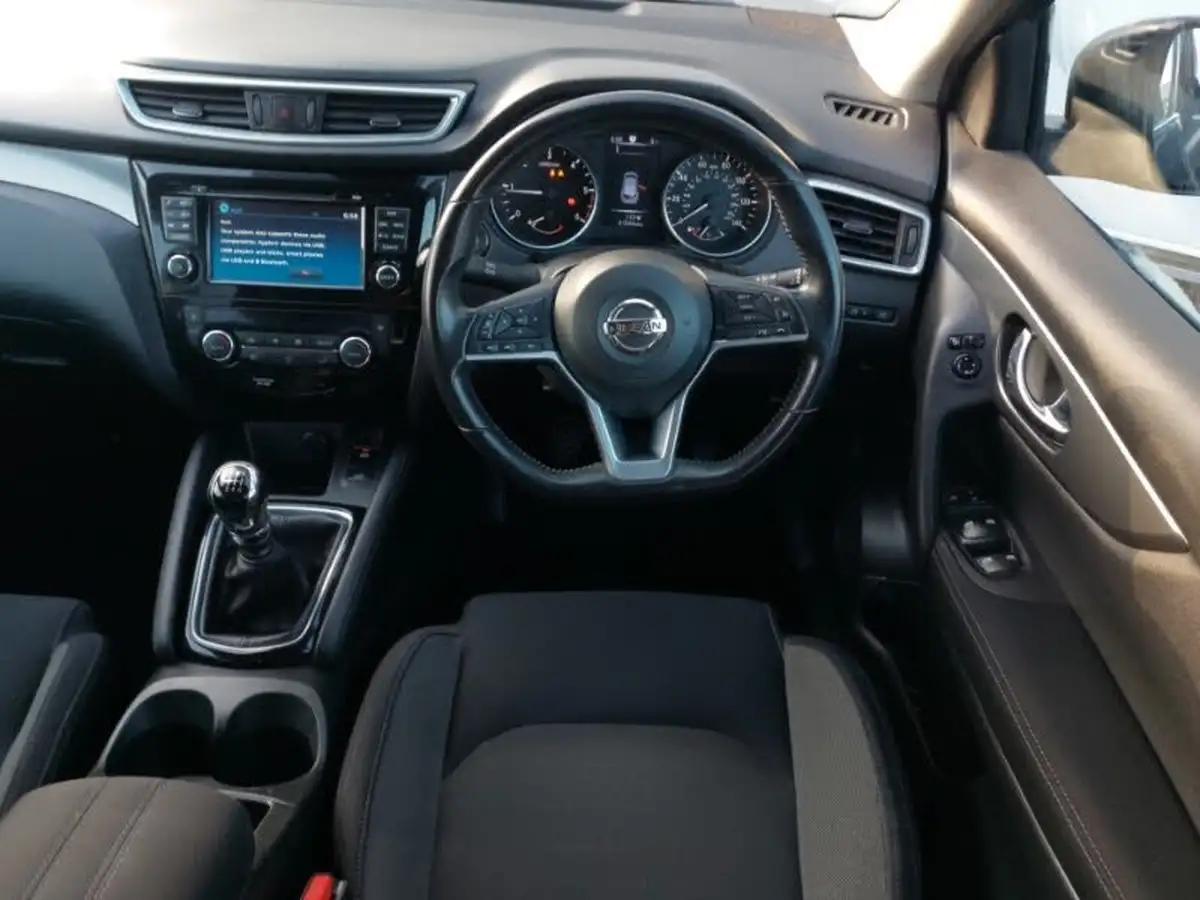 2017-nissan-qashqai-15dci-n-connecta-big-10