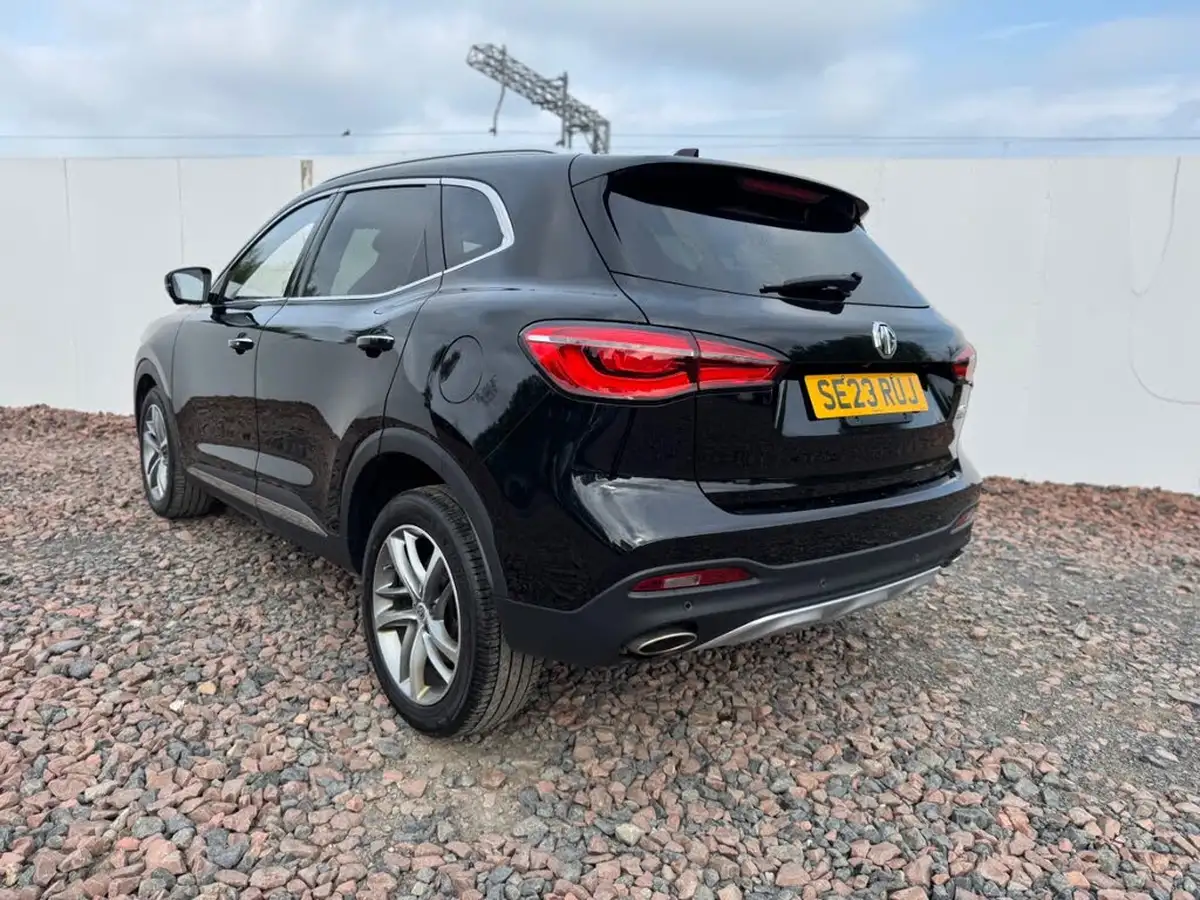 2023-mg-hs-15t-gdi-exclusive-258ps-plug-in-hybrid-auto-big-4