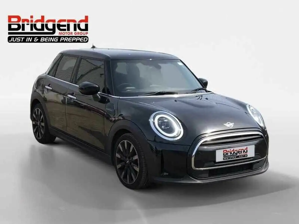 2021-mini-cooper-15-cooper-exclusive-hatchback-5d-auto-big-0