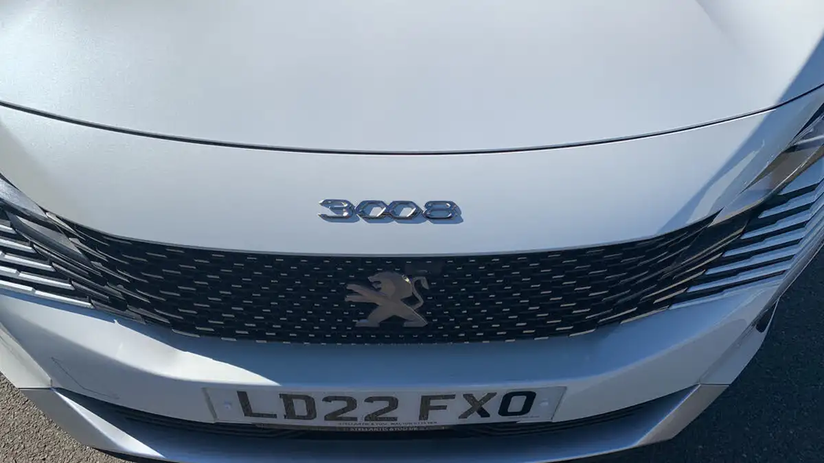 2022-peugeot-3008-suv-16-puretech-gt-premium-225bhp-hybrid-e-eat8-big-45