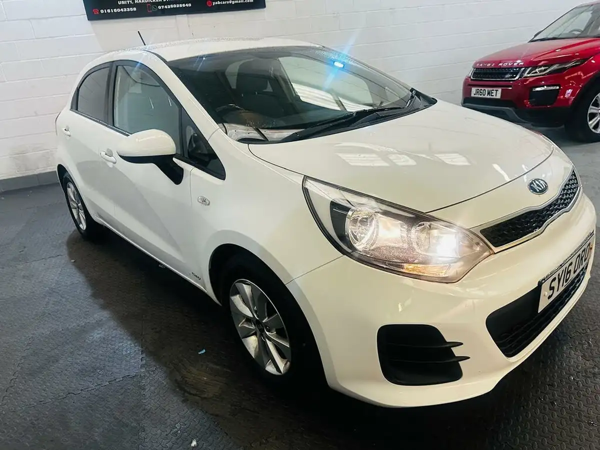 2016-kia-rio-125-sr7-5d-big-5