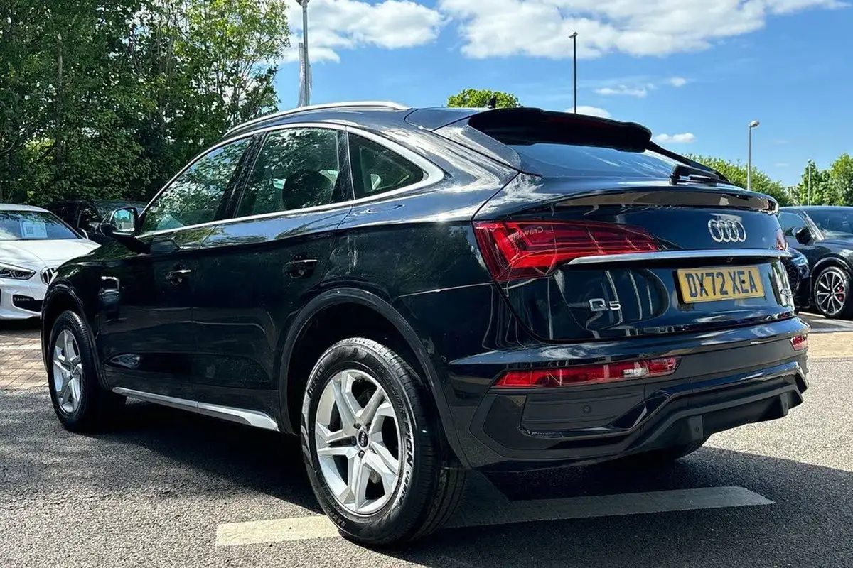 2022-audi-q5-20-45-tfsi-sportback-big-8