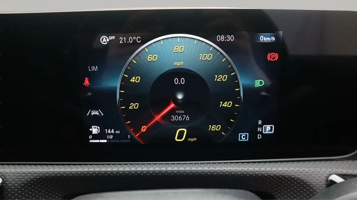 2021-mercedes-benz-a-class-20d-a220d-amg-line-executive-saloon-4d-big-10
