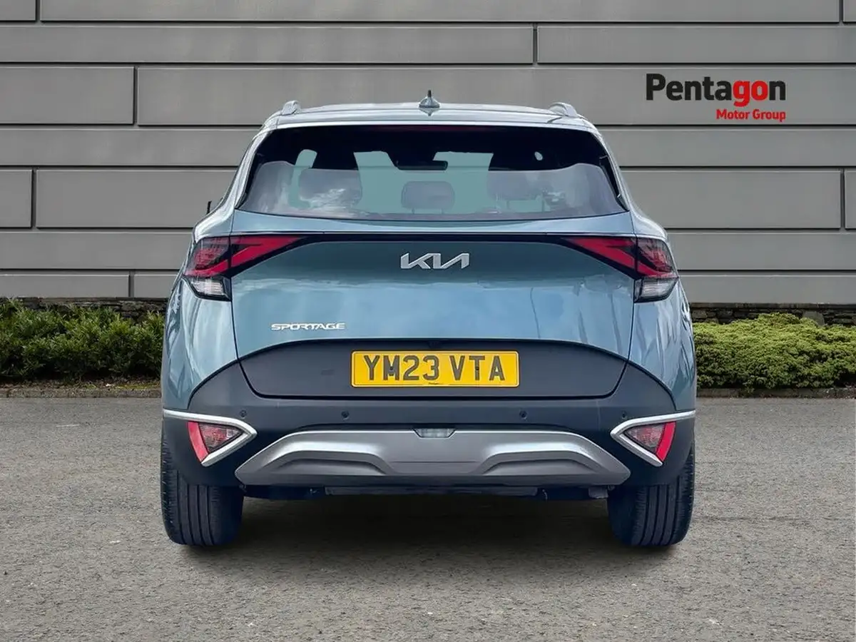 2023-kia-sportage-16-t-gdi-3-148bhp-big-13