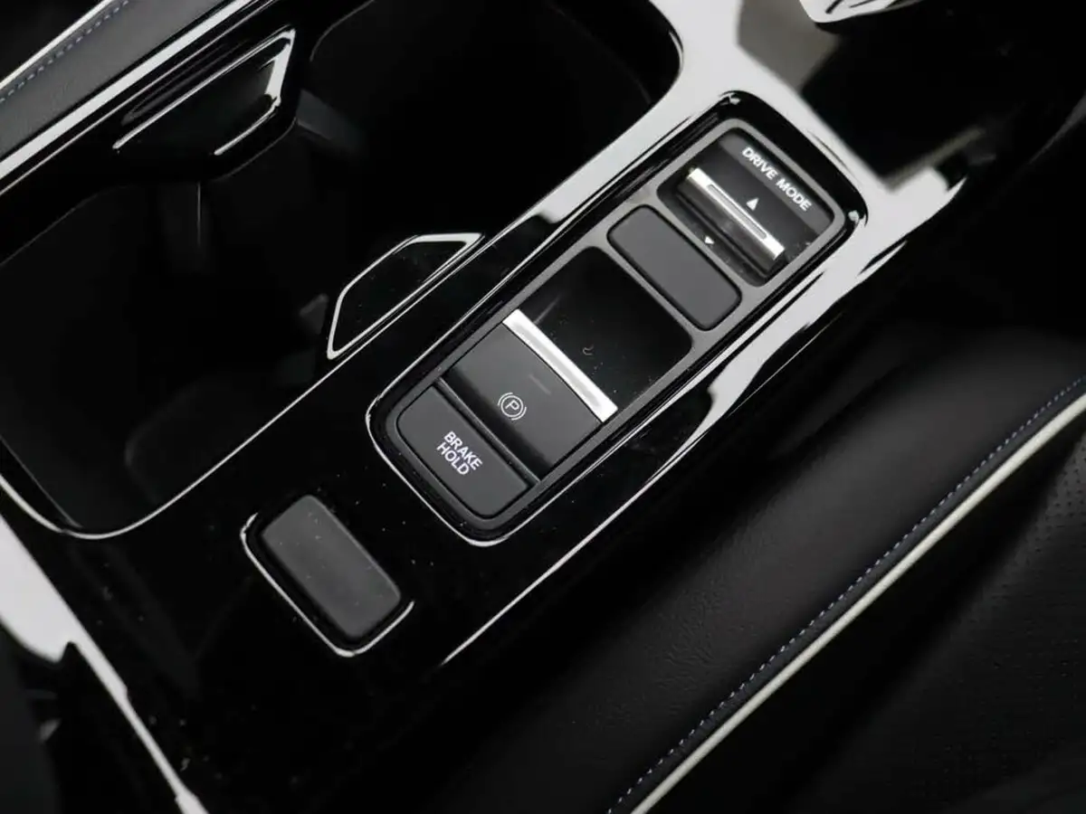 2024-honda-eny1-e-elegance-big-24