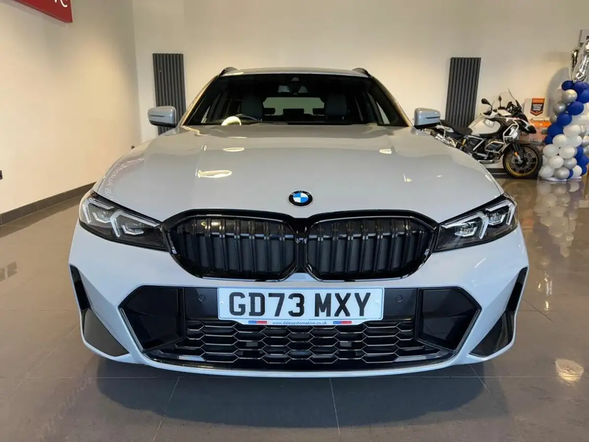 2024-bmw-3-series-20-320i-m-sport-touring-5d-big-10