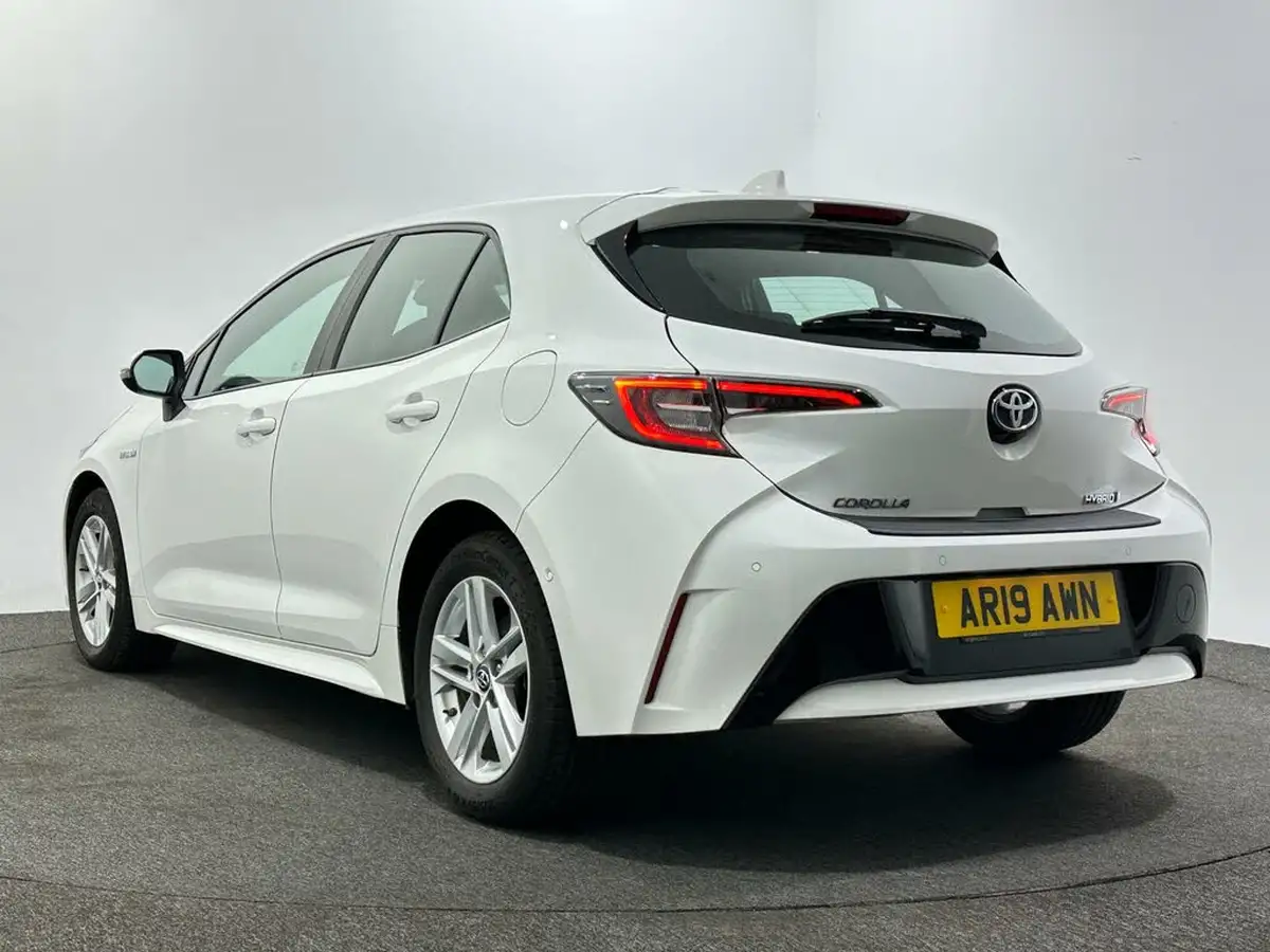 2019-toyota-corolla-18-vvt-i-icon-spare-wheel-hatchback-5d-big-43