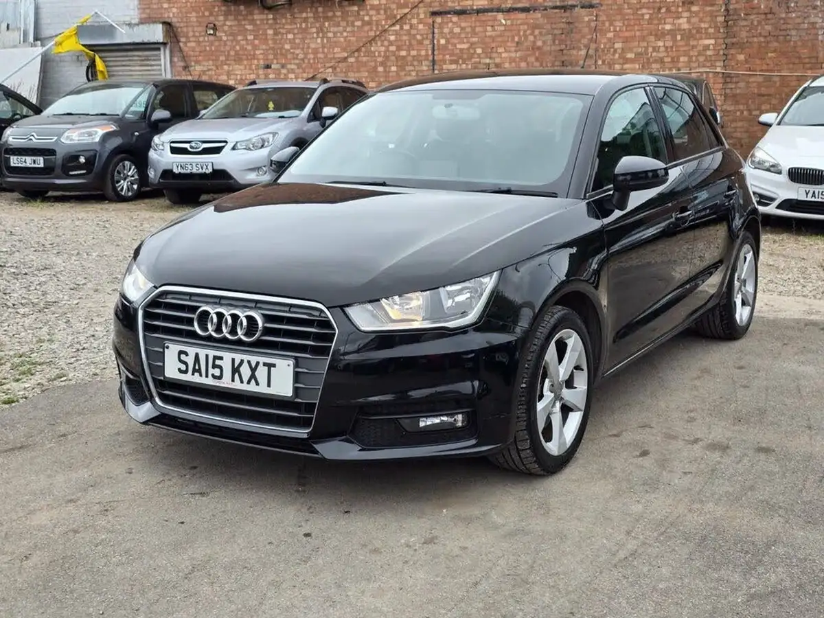 2015-audi-a1-16tdi-sportback-5d-big-22