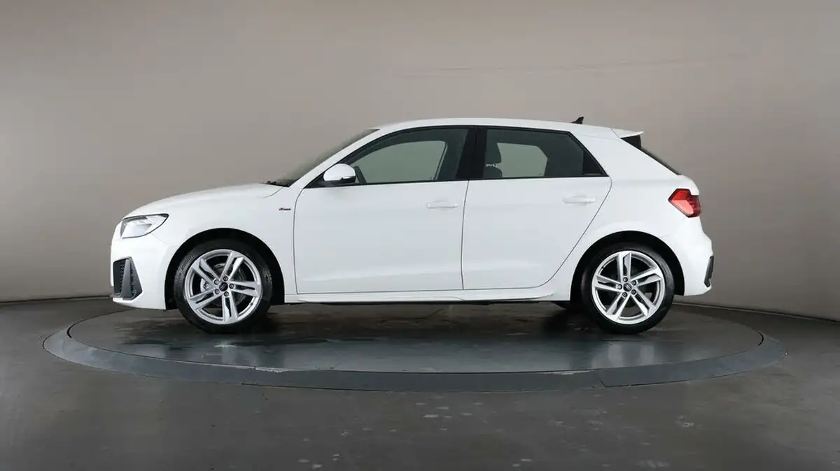 2023-audi-a1-10-25-tfsi-s-line-big-28
