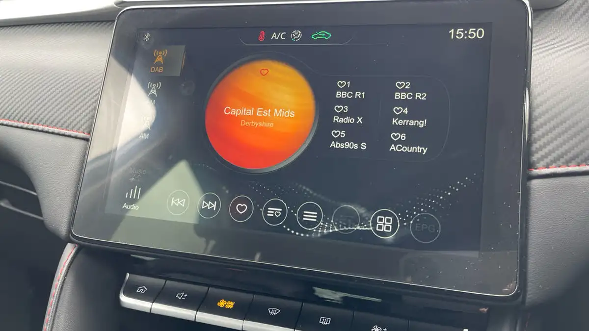2023-mg-zs-suv-15-vti-tech-exclusive-big-25