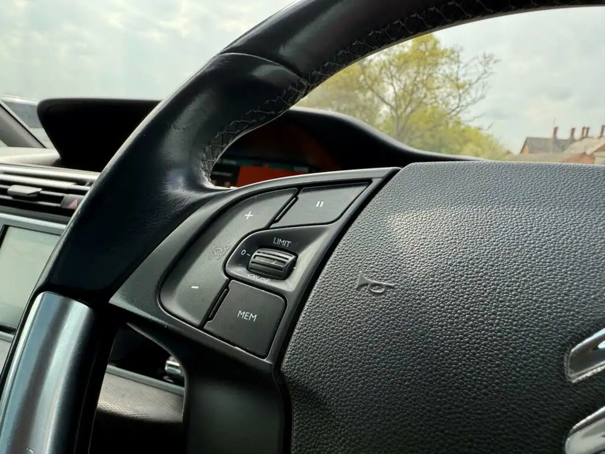 2018-citroen-grand-c4-spacetourer-15bluehdi-flair-big-12