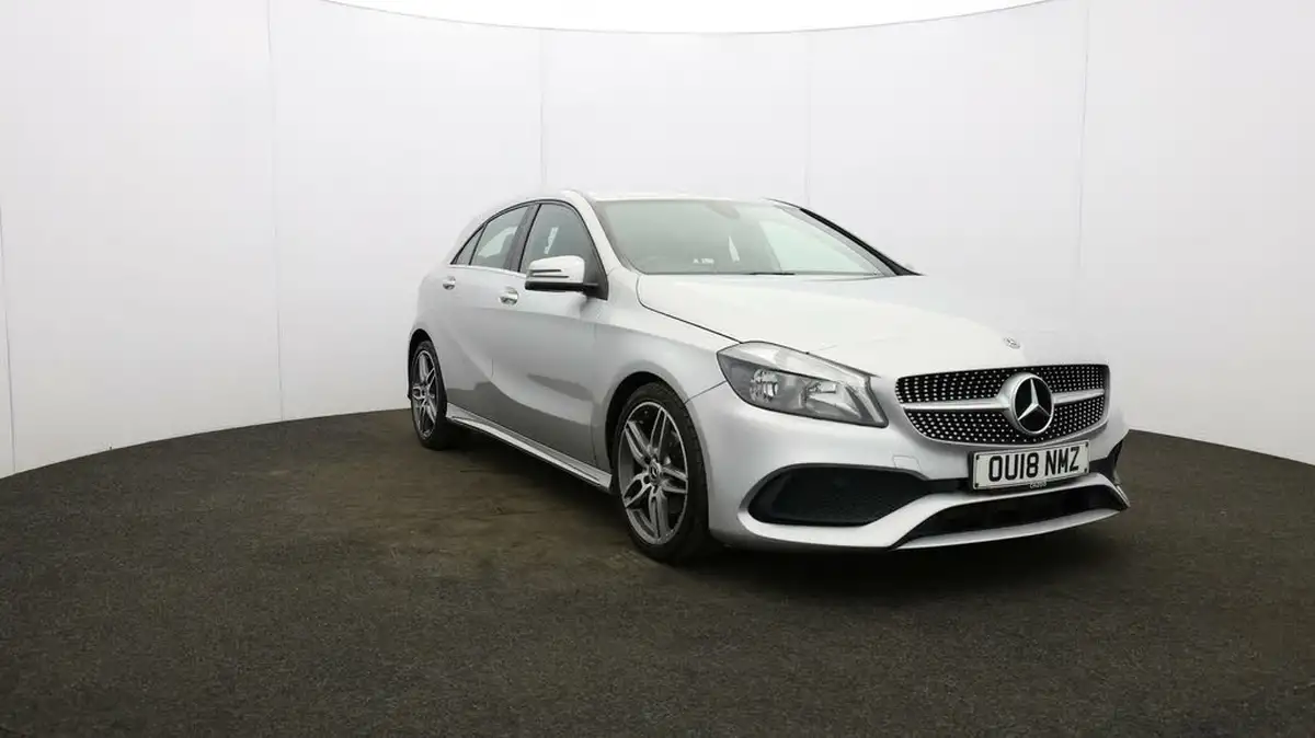2018-mercedes-benz-a-class-16-a180-amg-line-ss-big-37
