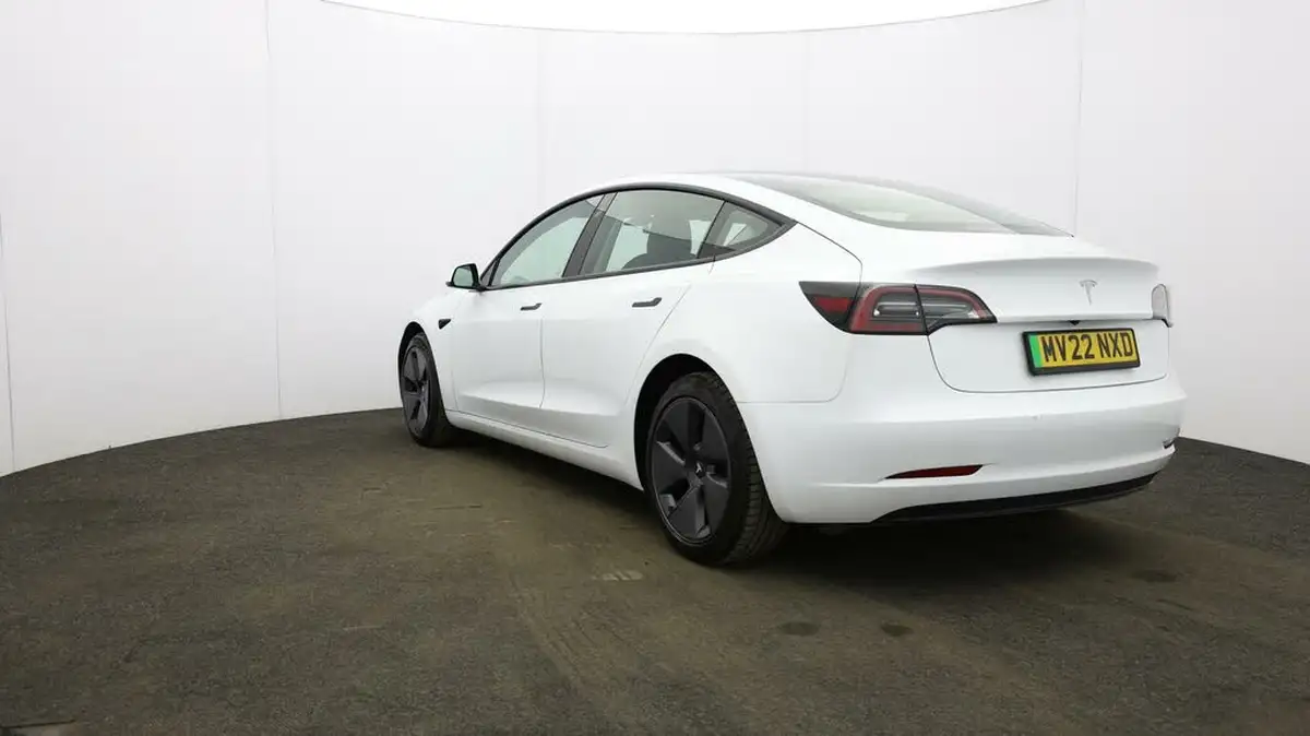 2021-tesla-model-3-e-standard-plus-big-36