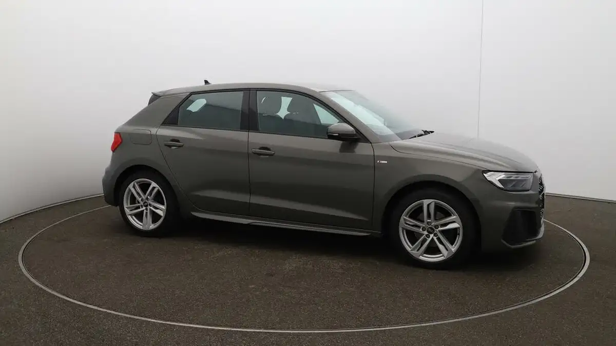 2023-audi-a1-10-30-tfsi-s-line-big-39
