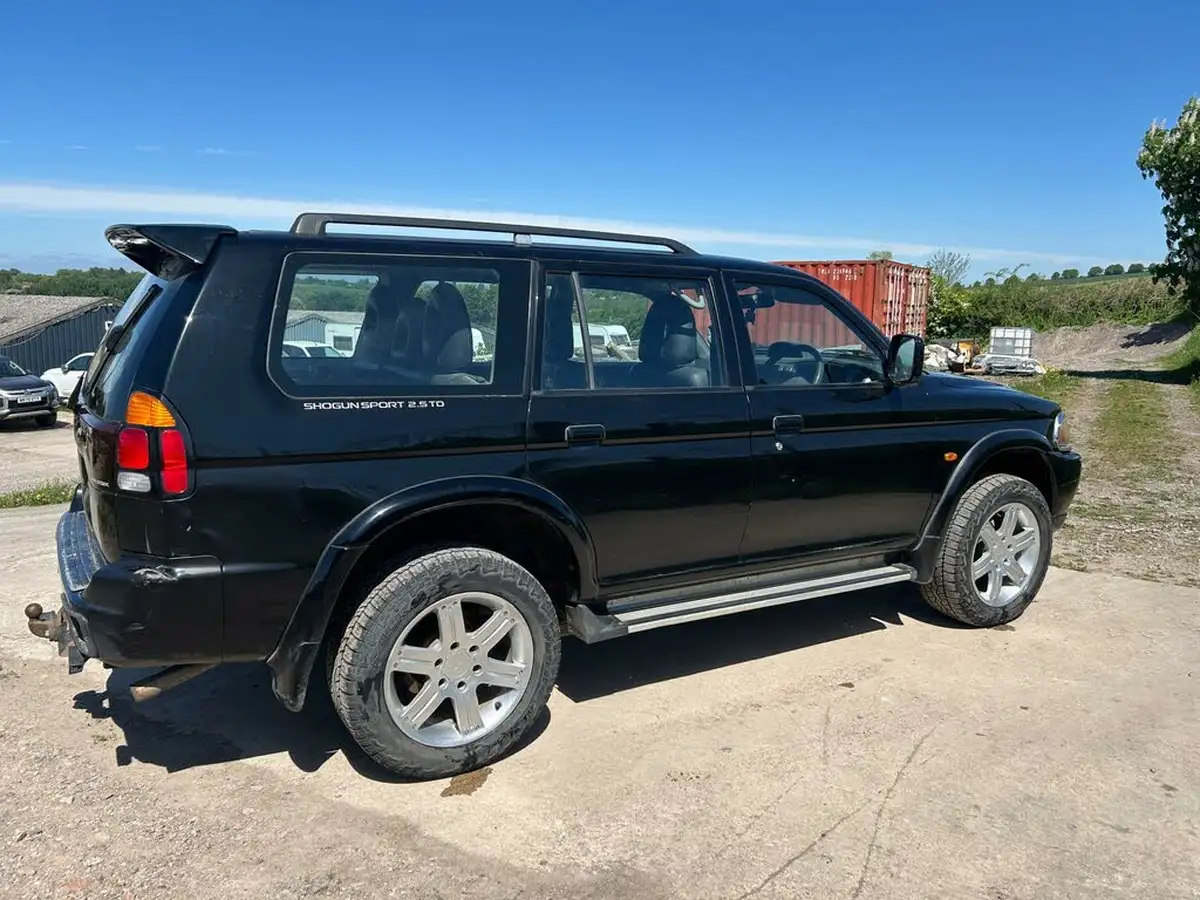 2004-mitsubishi-shogun-sport-25td-warrior-big-5
