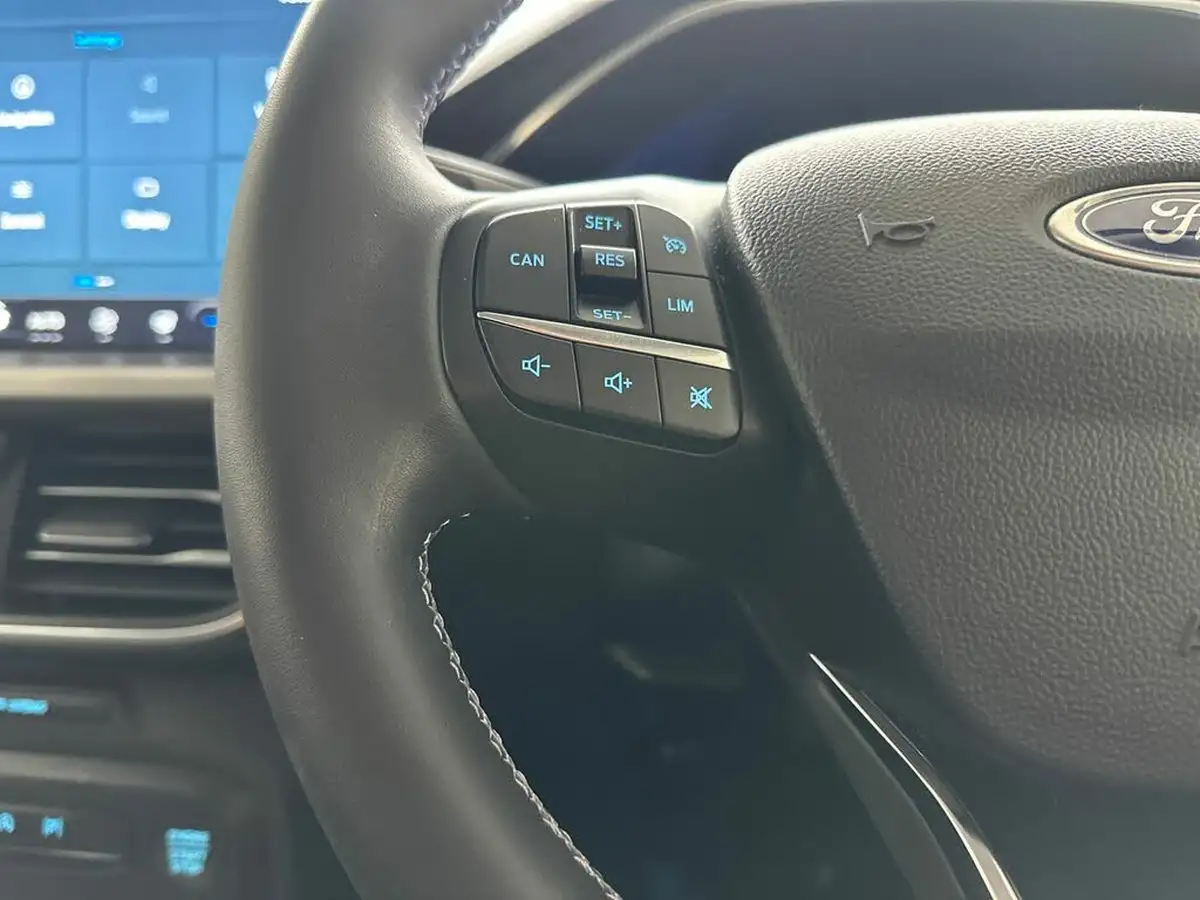 2022-ford-focus-10t-titanium-vignale-125ps-hatchback-big-25