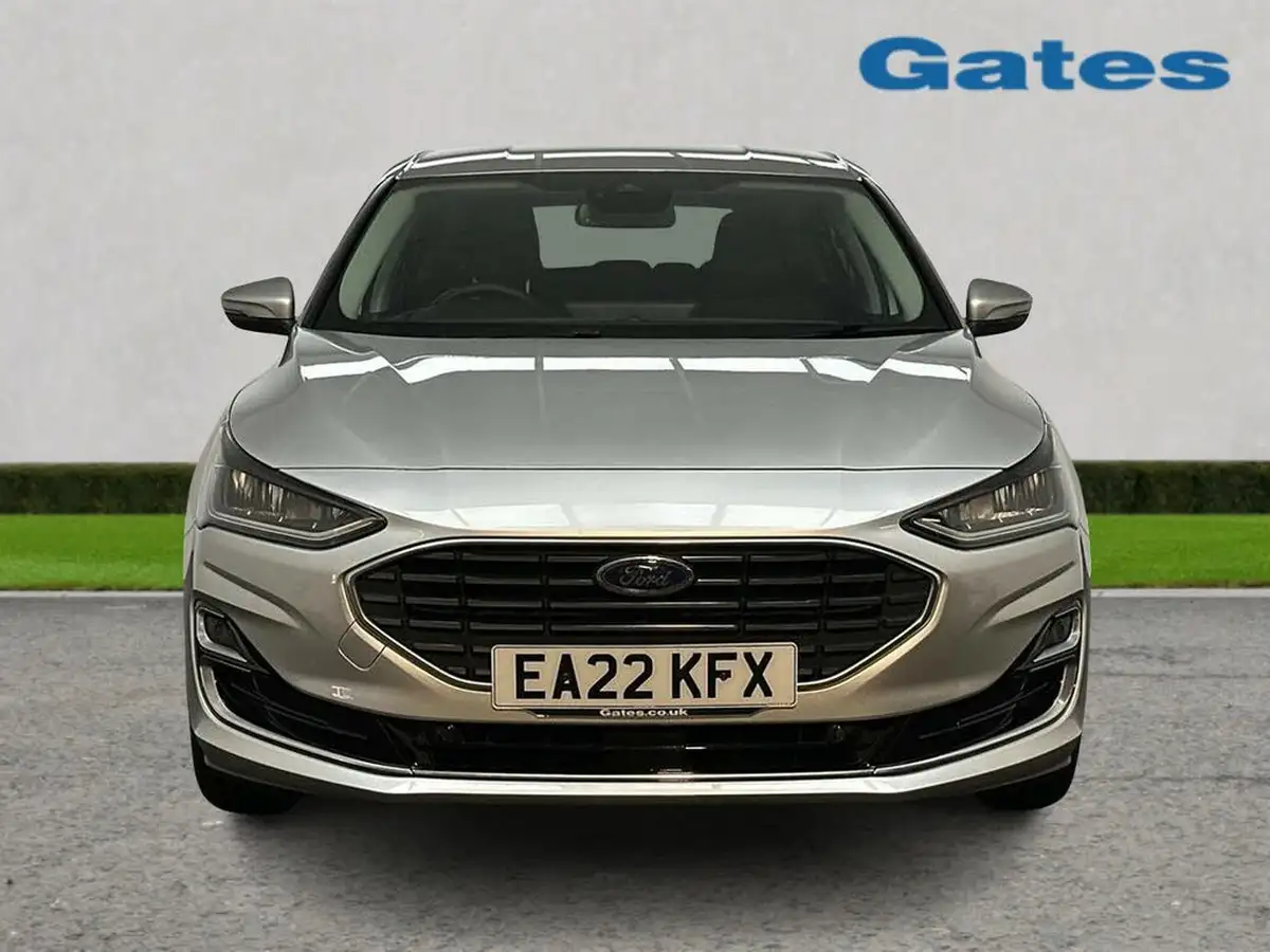 2022-ford-focus-10t-titanium-vignale-125ps-hatchback-big-1