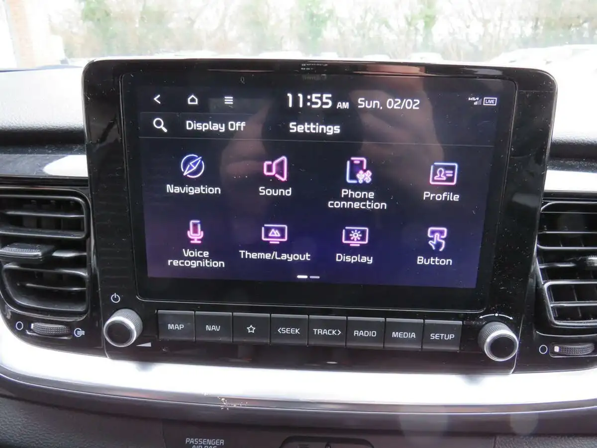 2022-kia-stonic-10-t-gdi-connect-big-13