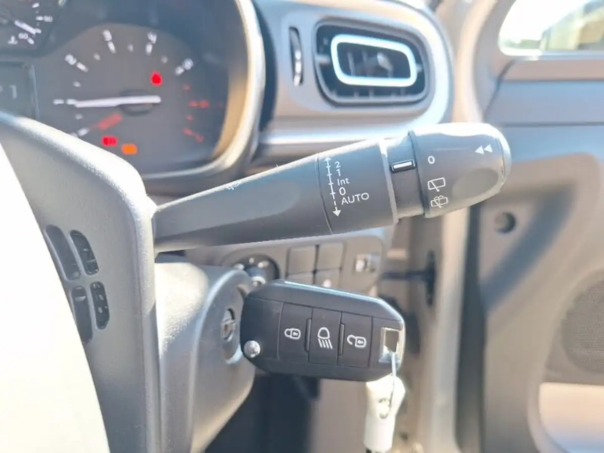 2022-citroen-c3-12-puretech-shine-plus-110ps-ss-eat6-big-17