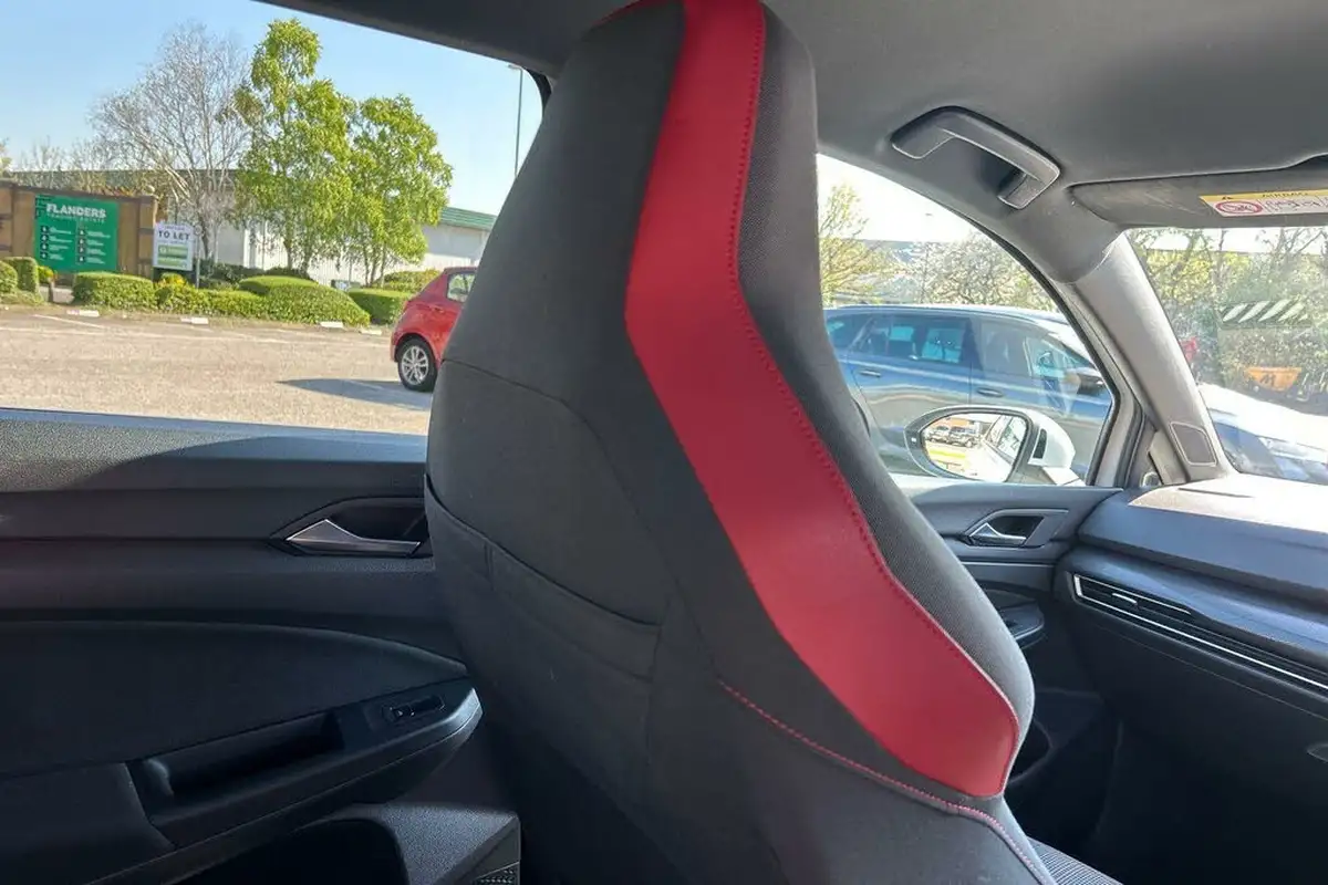 2021-volkswagen-golf-20-tsi-gti-dsg-big-51