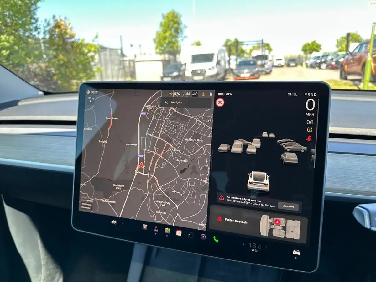 2023-tesla-model-y-e-performance-big-19