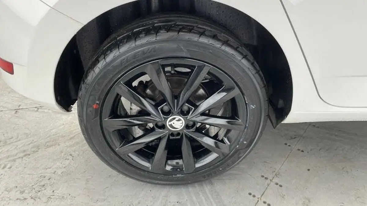 2019-skoda-fabia-10-tsi-colour-edition-big-15