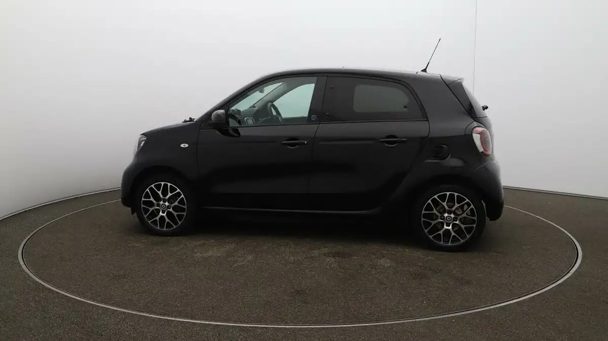 2022-smart-forfour-eq-exclusive-big-49