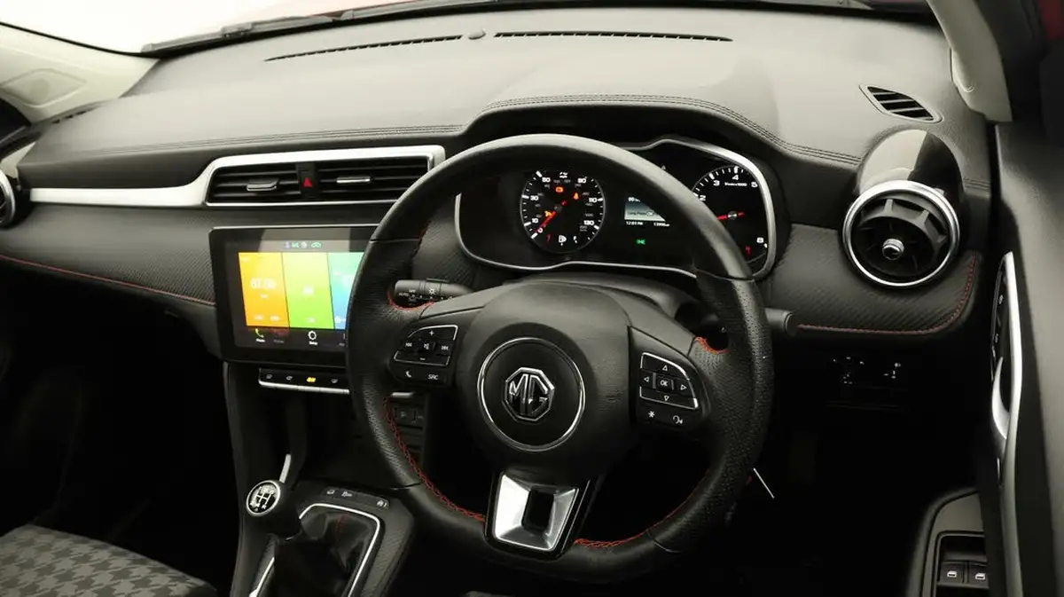 2023-mg-zs-suv-15-vti-tech-excite-big-8