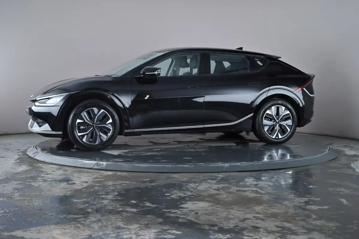 2023-kia-ev6-e-air-big-12