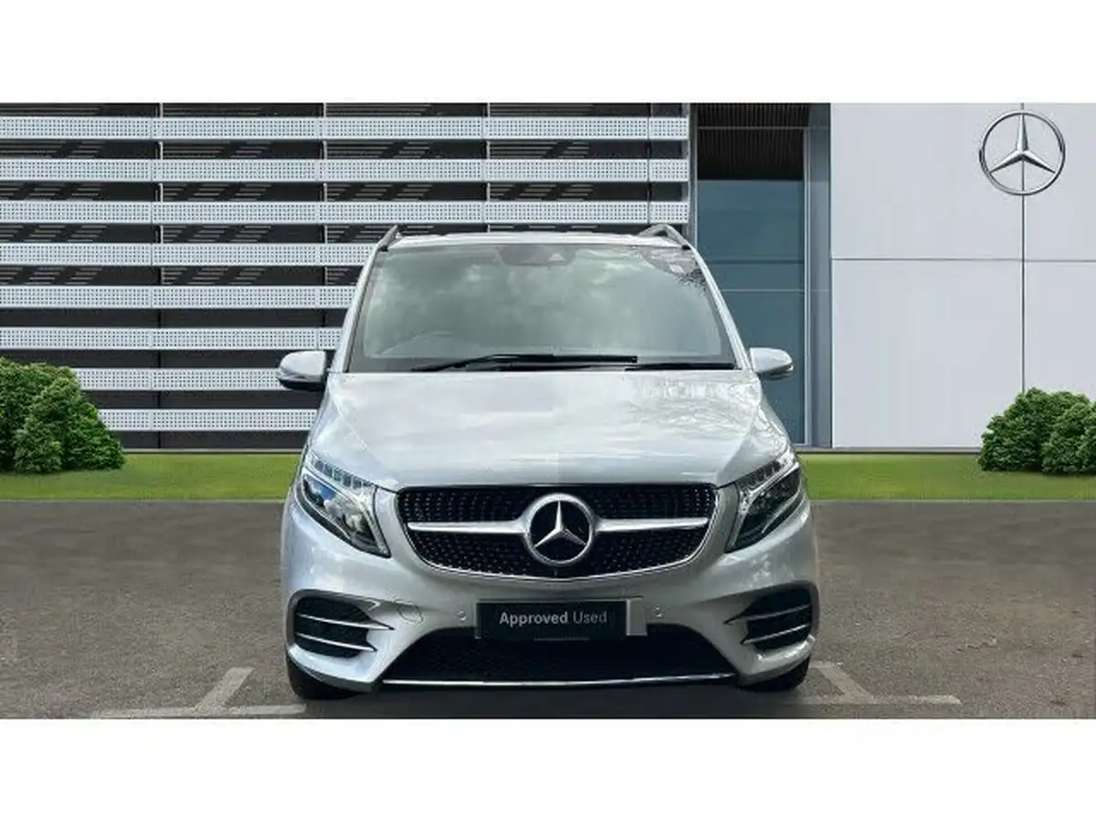2020-mercedes-benz-v-class-20d-v300d-amg-line-extra-long-big-2