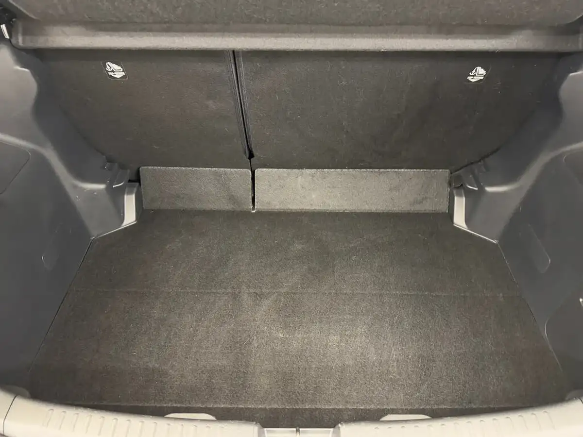 2023-mazda-mazda2-15-select-big-5