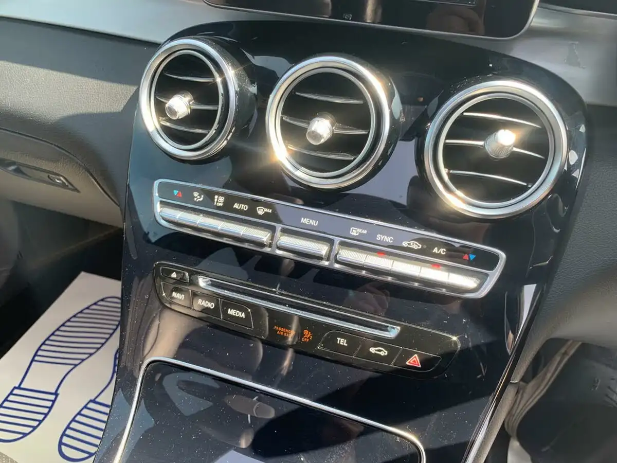 2017-mercedes-benz-glc-class-21d-glc250d-amg-line-premiumss-coupe-4d-big-19