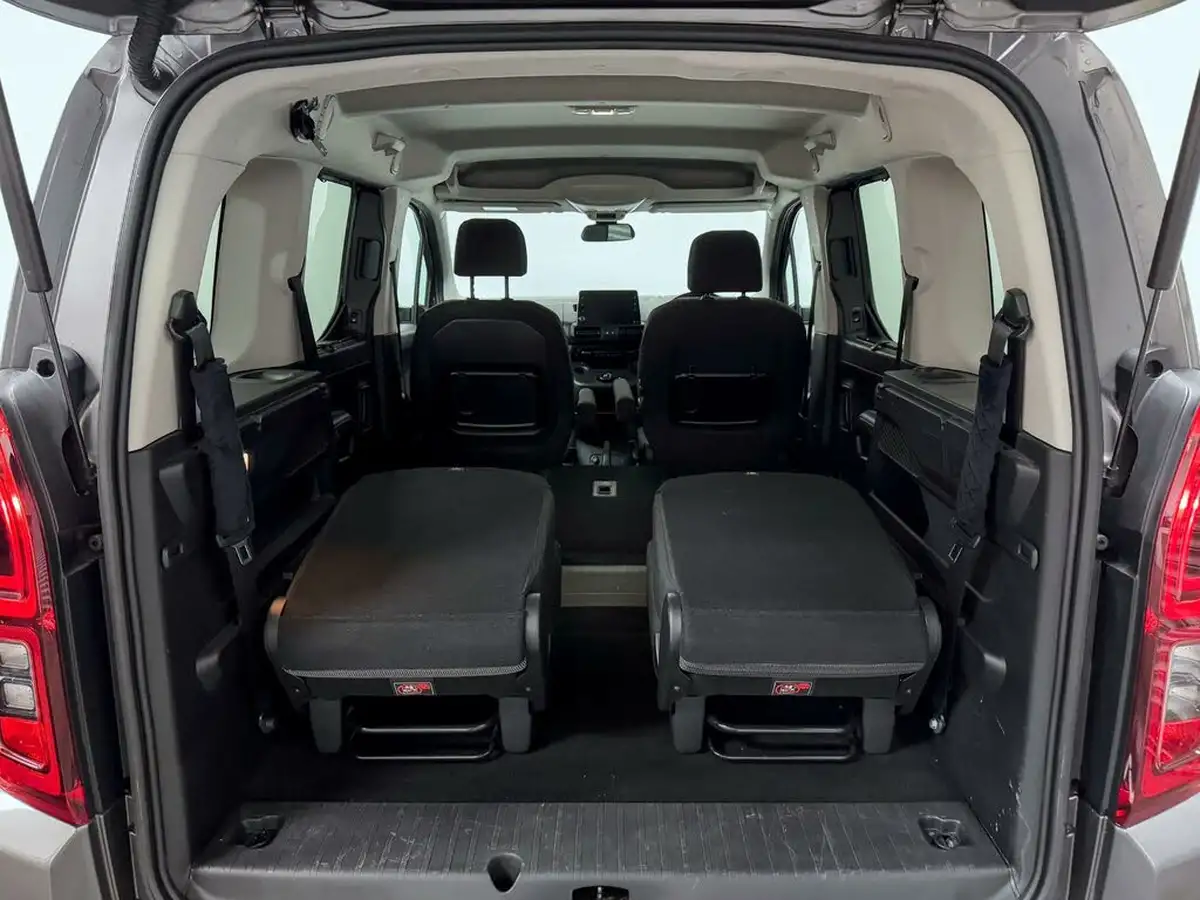 2020-vauxhall-combo-life-12i-elite-big-8