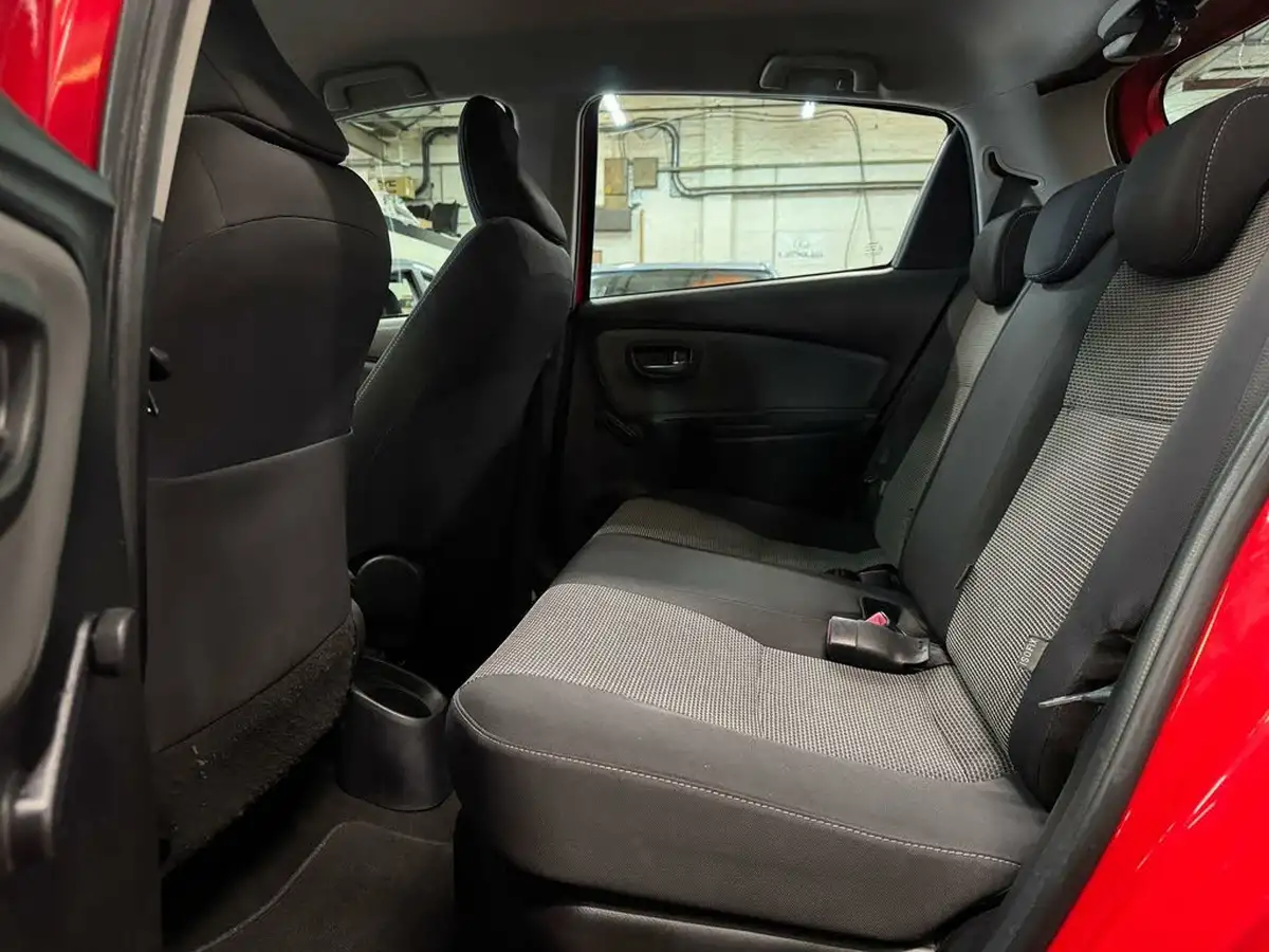 2015-toyota-yaris-15-vvt-i-icon-hybrid-big-22
