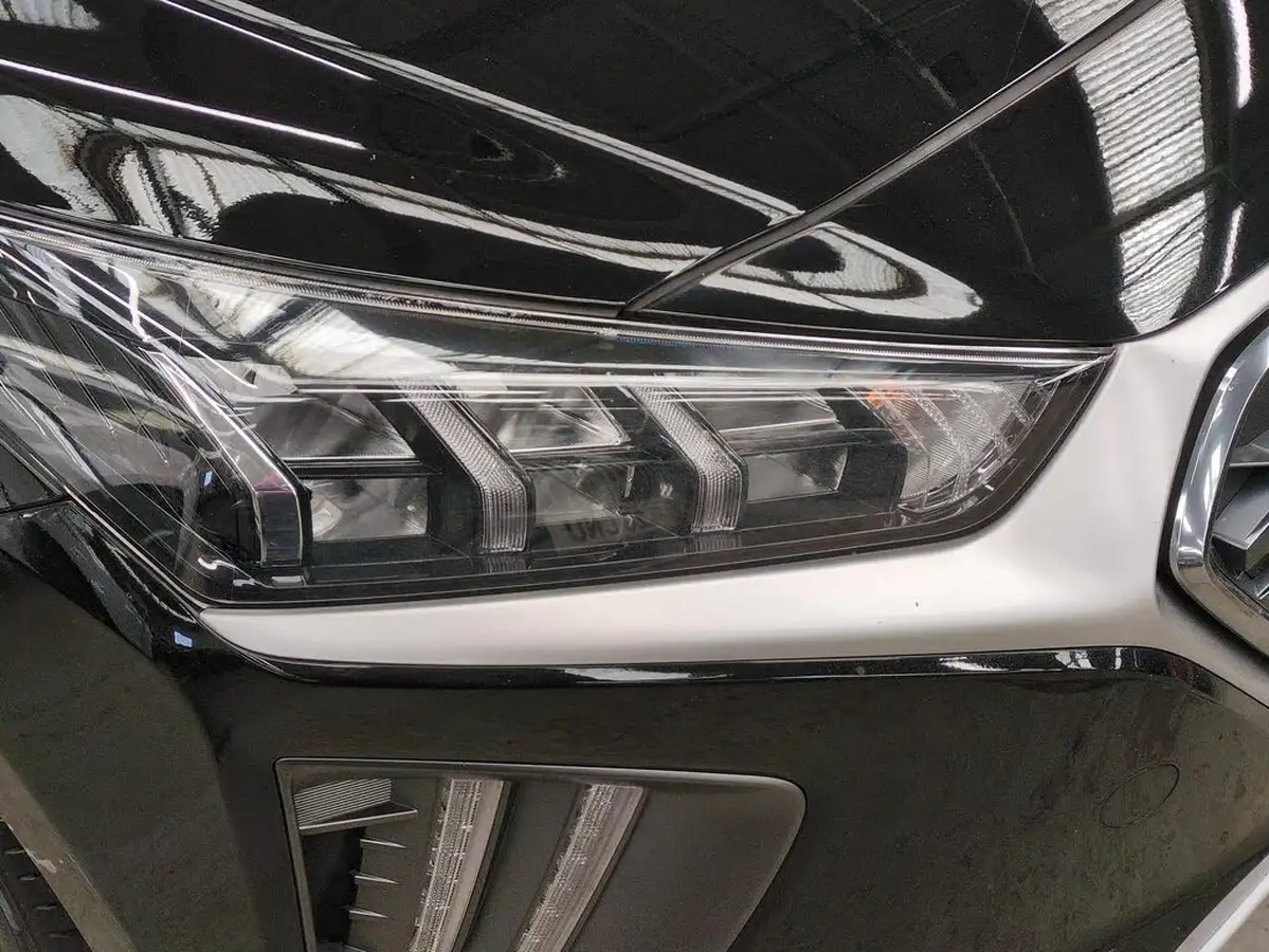 2022-hyundai-ioniq-16-gdi-premium-plug-in-hybrid-big-24