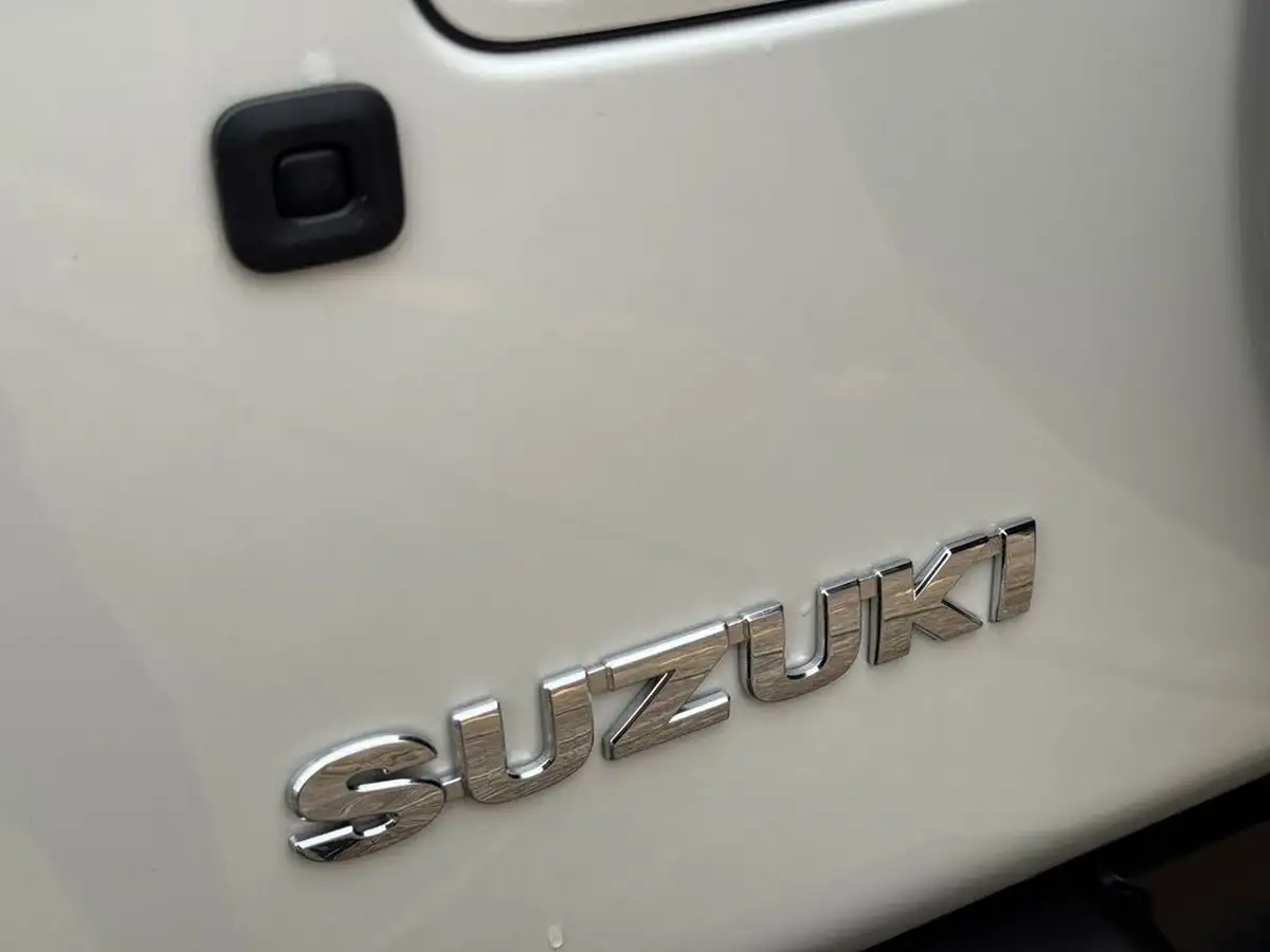 2024-suzuki-jimny-15-sierra-4wd-big-51